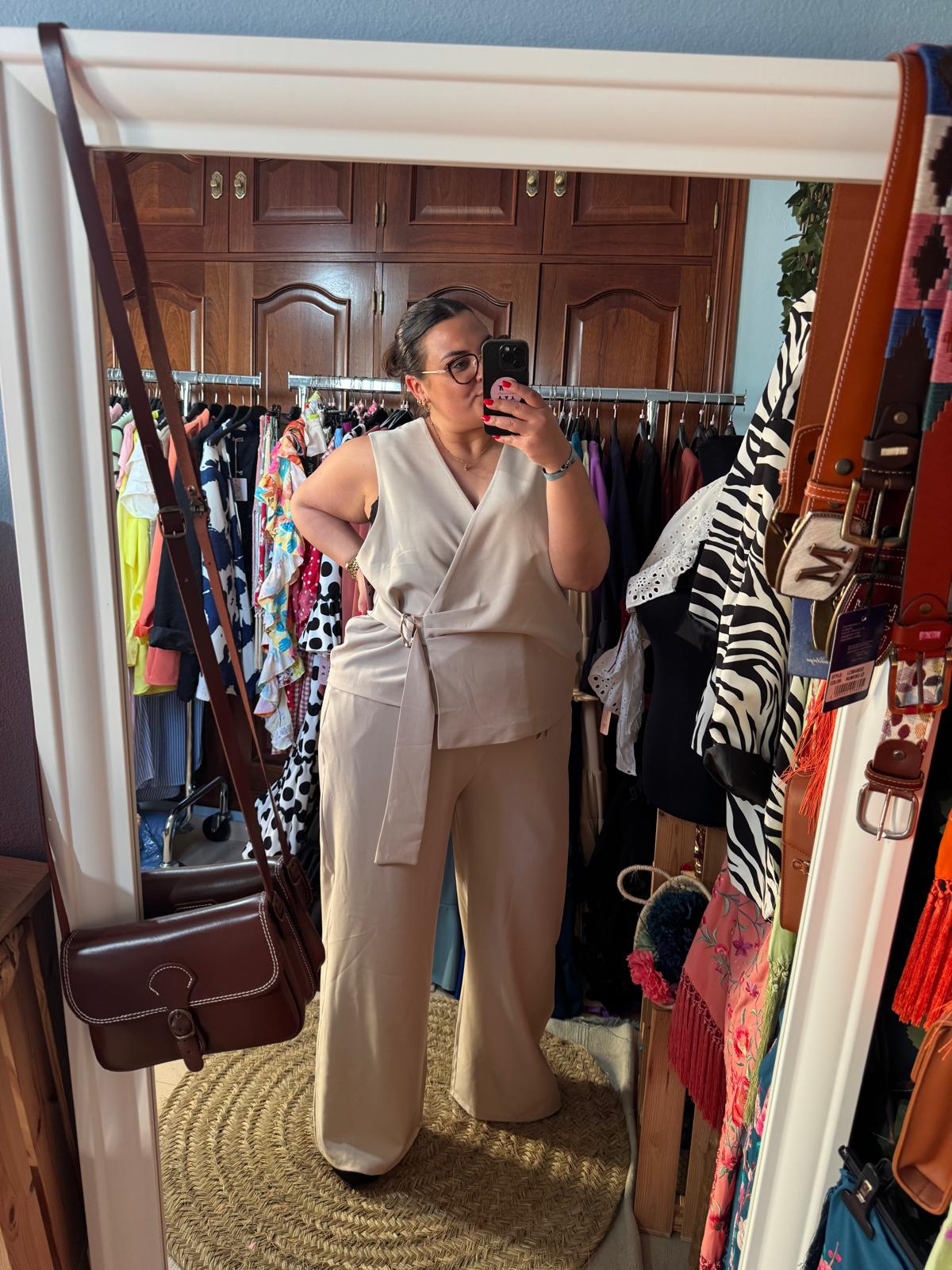 TRAJE CLARA